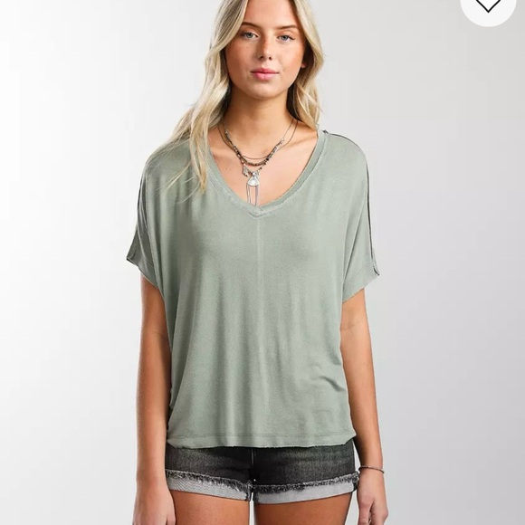 White Crow Tops - White Crowe Misha Sleek TShirt Jade Medium NWT